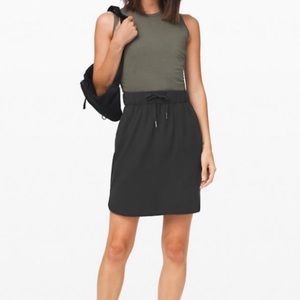 Lululemon on the fly skirt black size 4 never worn